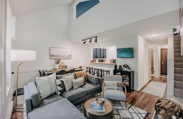 Snowater Condo #42 - WiFi - Pets Ok