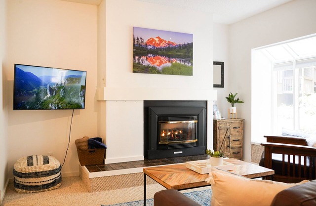 Snowater Resort Condo with Fireplace, Pool, amenities and River access