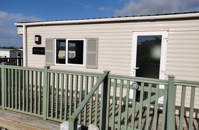 Snowdonia Sunbeach Holiday Sea and Mountain view