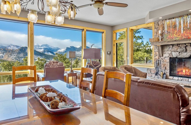 Snowdrift Lodge Vacation Home at Windcliff