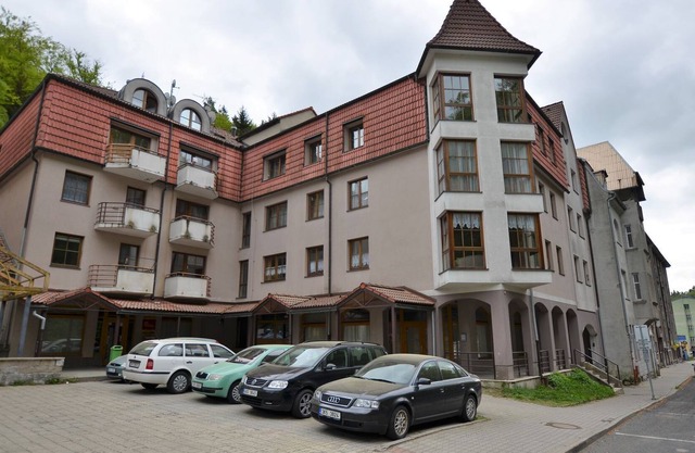 Snug Apartment in Jachymov near Ski area