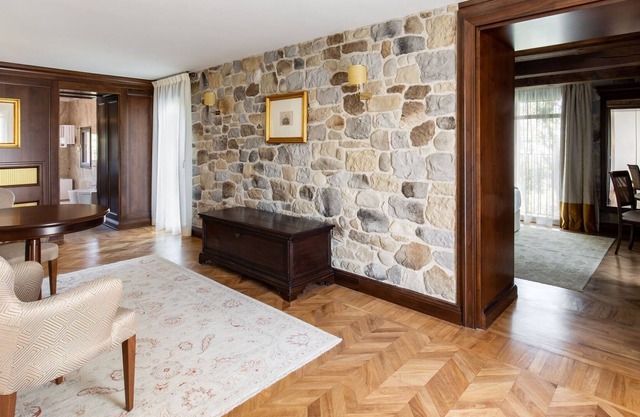 Snug holiday home in Castel San Pietro Terme with hot tub