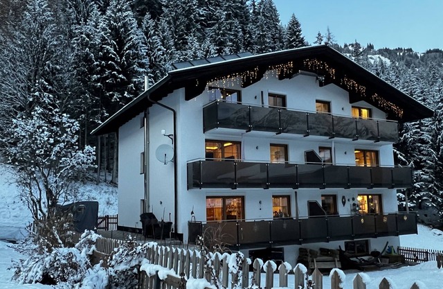 So close to heaven - holidays on the sunny plateau in the Lech Valley