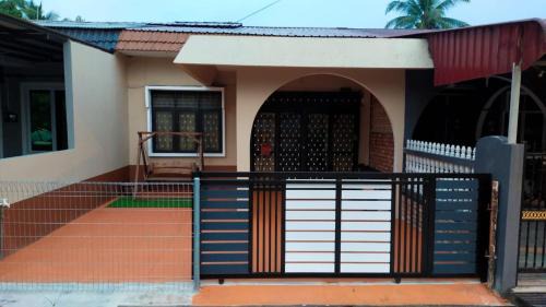 Sobey Laris Homestay WAKAF BHARU