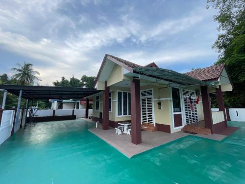 Sobey Laris Homestay Pasir Mas Town