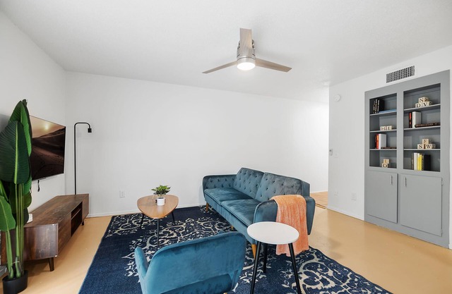 SOCO Park Creek View | Free Pkg