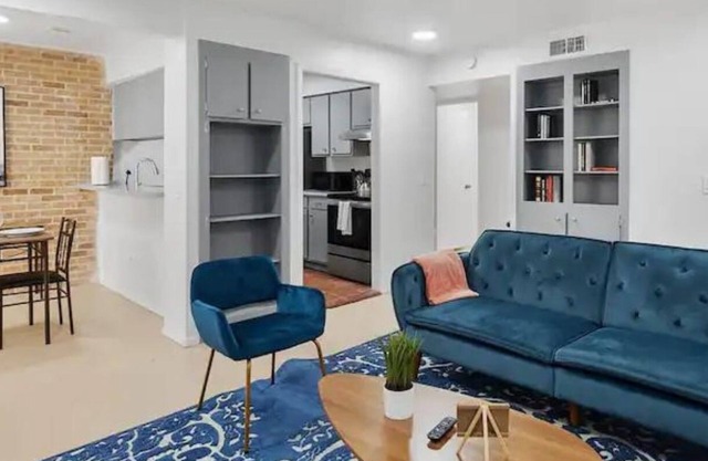 SOCO ZEN APT | The Perfect Location | Free Pkg