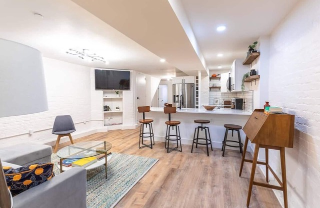 Sojourn in DuPont Circle: Modern Meets Historic
