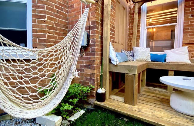 Solar Powered Crowe River Retreat with Kayak + paddle board rentals