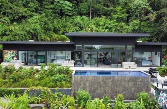 SOLAR POWERED JUNGLE HOME