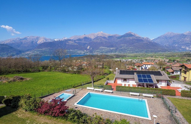 Sole 1 Terrace Holiday Apartment with Pool