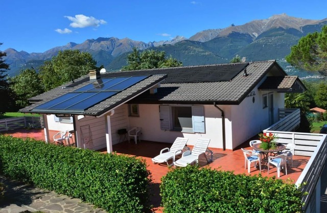 Sole 2 Terrace Holiday Apartment with Pool