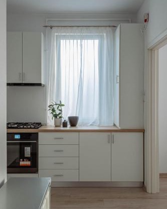 Solomon Apartments Ap 3