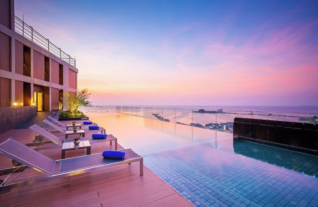 Somerset Harbourview Sri Racha