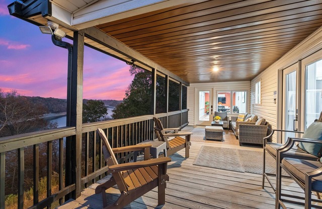 Somerset Lakeview Living