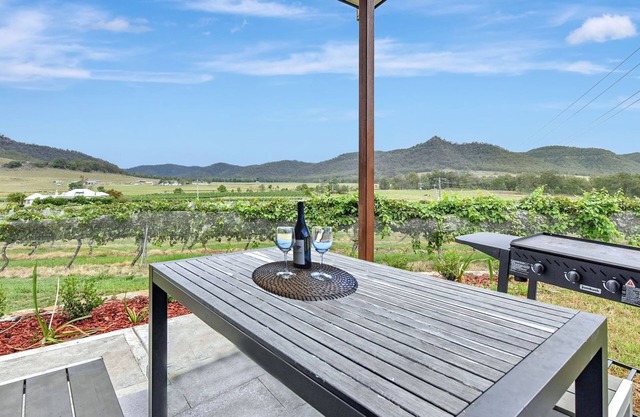 Somerville Wines Lux Escape 3-Bedroom Cottage Near Broke Wineries