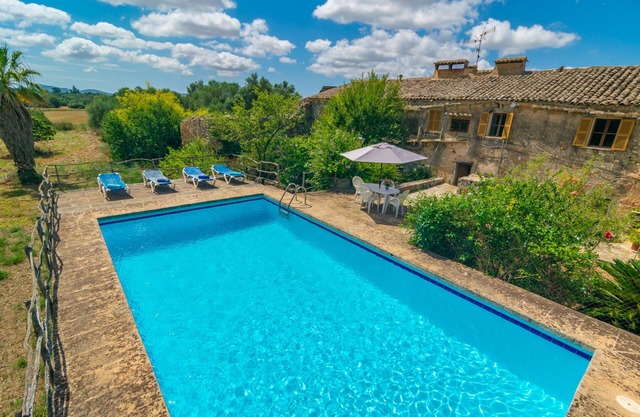 SON MAYOL 2 - Fantastic private apartment in agroturismo, with shared pool and free wifi.