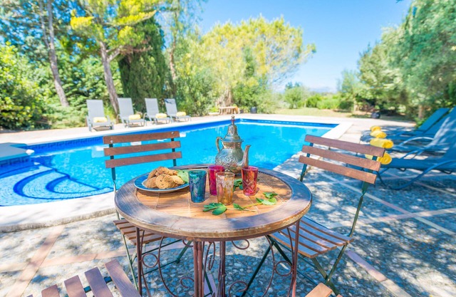 SON PALANCA:)Traditional country house for 10 people in Sineu