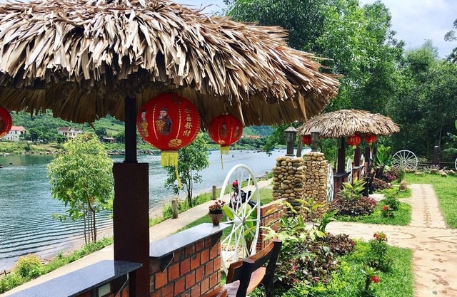 Son River House
