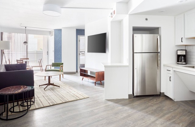 Sonder at The Terrace | Accessible One-Bedroom Apartment w/ Transfer Bathtub
