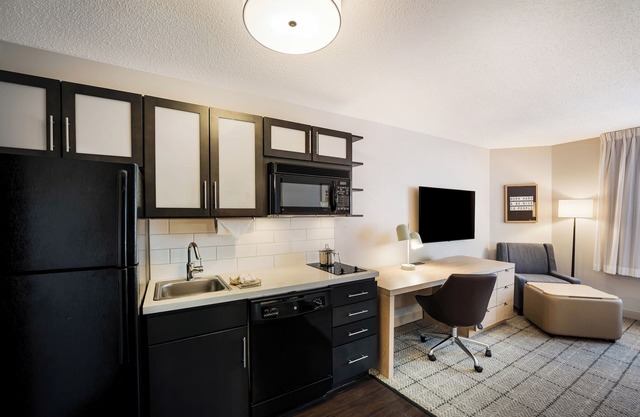 Sonesta Simply Suites Birmingham Hoover