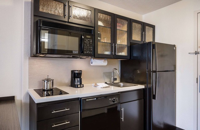 Sonesta Simply Suites Houston – NASA Clear Lake