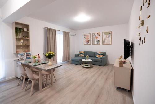 Soni Exclusive Apartments 1218 Plaza with Private Parking & Self Check-in