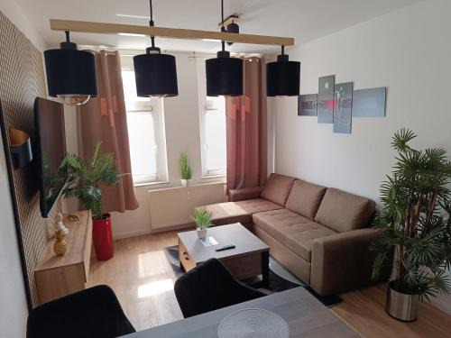 Sonnen Resort mit Balkon, 2 Schlafzimmer und mehr