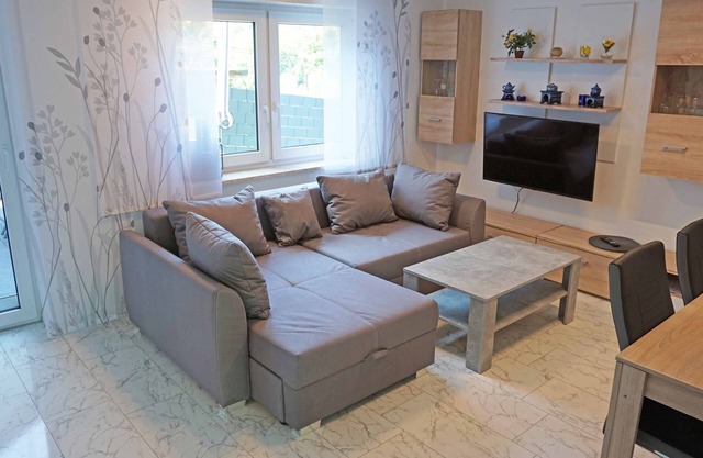Sonnige Ferienwohnung für bis zu 4 Personen Direkt in der Natur