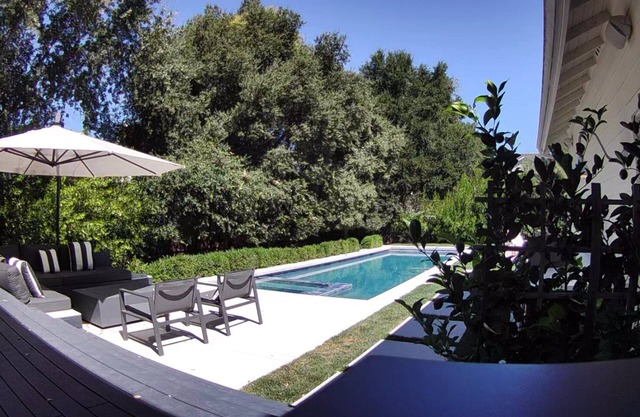 Sonoma Modern Farmhouse walk or bike to the plaza, restaurants and wineries