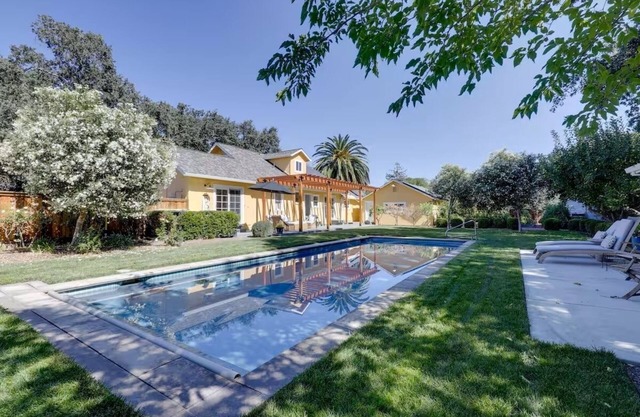 Sonoma Sunshine, by Vinifera Homes