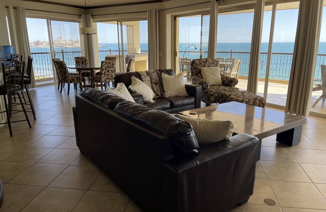 Sonoran Sky 4 Bed/4 Bath End Unit! Largest Unit At S.Sky Sleeps 10