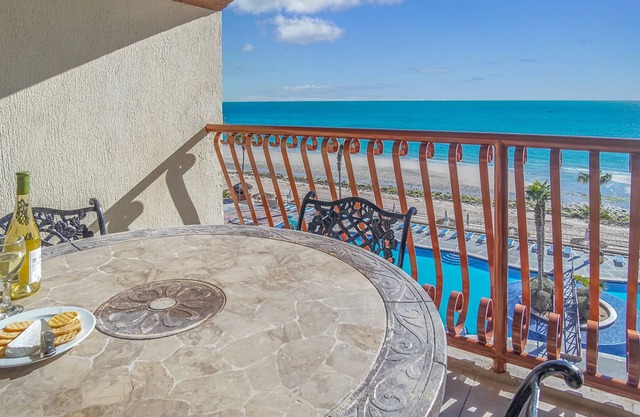 Sonoran Sun W-510 Sunny Charmed Life Adorable Oceanfront Condo