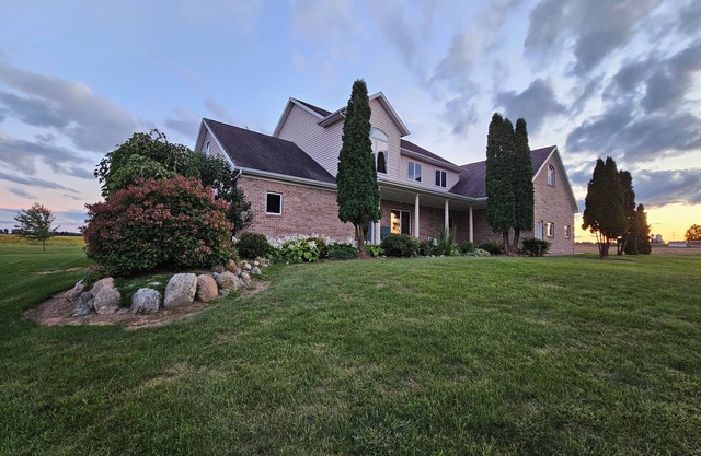 Soothing apartment with AC in charming Marlette unit 1