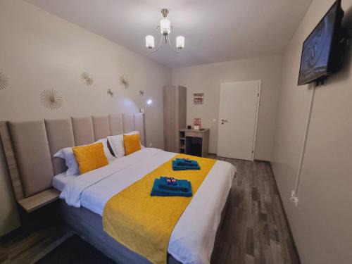 Sophia Home 1