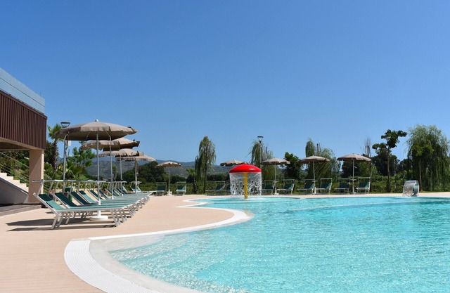 Sophistication in the Heart of Cilento: Villa with Garden and Dream Pool!