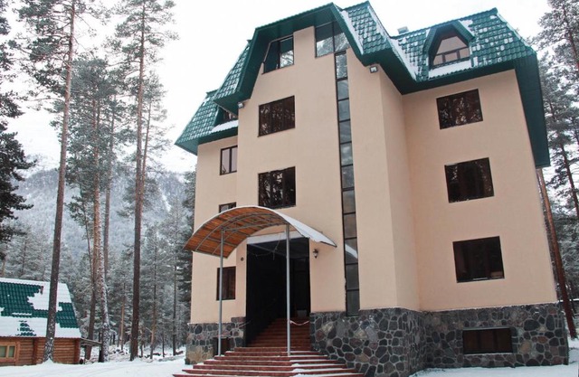 Sosnovy Bor Inn