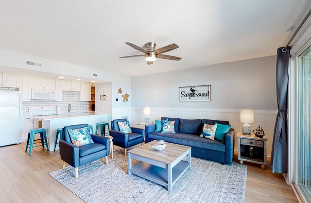 Soundfront Gem W/Furnished Balcony, Free WiFi, & Beach Access Nearby