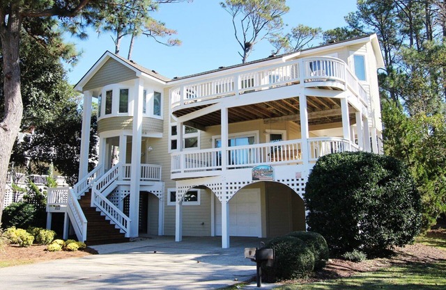 Soundside, Community Amenities, Sun Decks, 327, Footprints by the Sound