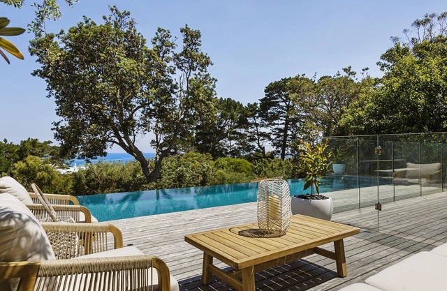 South Beach Luxury - Pool, Spa, Sauna and Private Gymnasium - Mt Martha