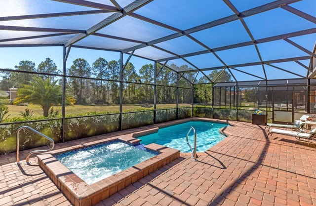South facing heated pool and spa home in Watersong close to Disney attractions