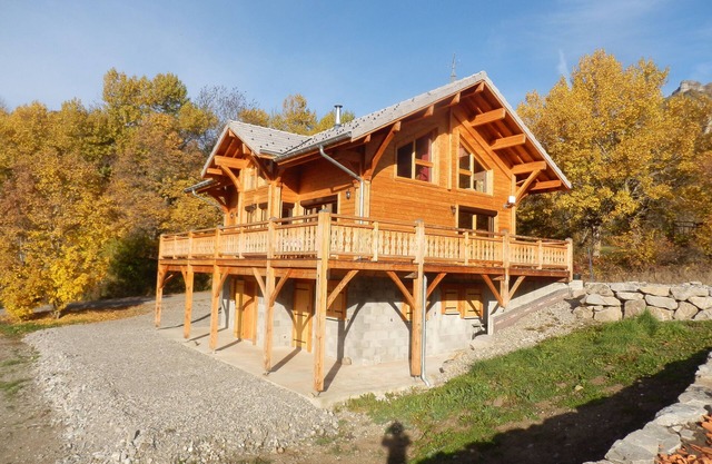 south-facing chalet in the heart of the champsaur at the center of 5 resorts