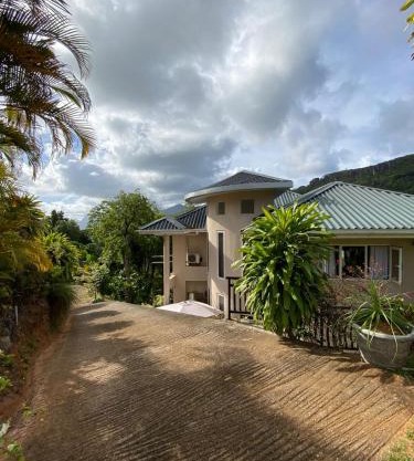 SOUTH HILL VILLA