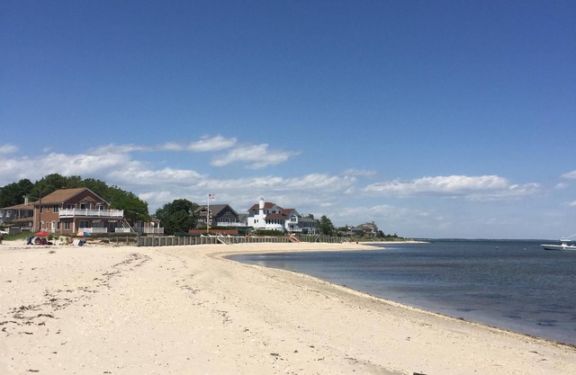 South Jamesport House on Peconic Bay