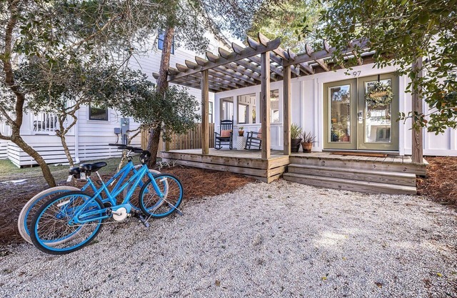 South of 30A - Walk to Beach - Bikes Included!