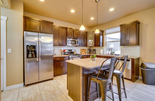 South Salt Lake Home w/Hot Tub: 7 Mi to Downtown