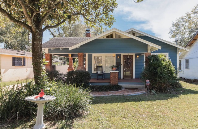 South Seminole Heights Classic Beauty