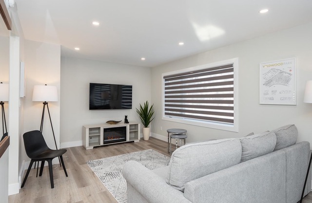 South Winnipeg+3 Bdr+Private Home(62)