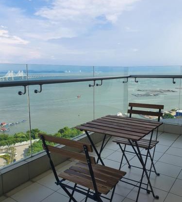Southbay Seaview Condo A23 #10minQueensbay