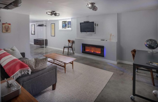 Southeast Portland Retreat